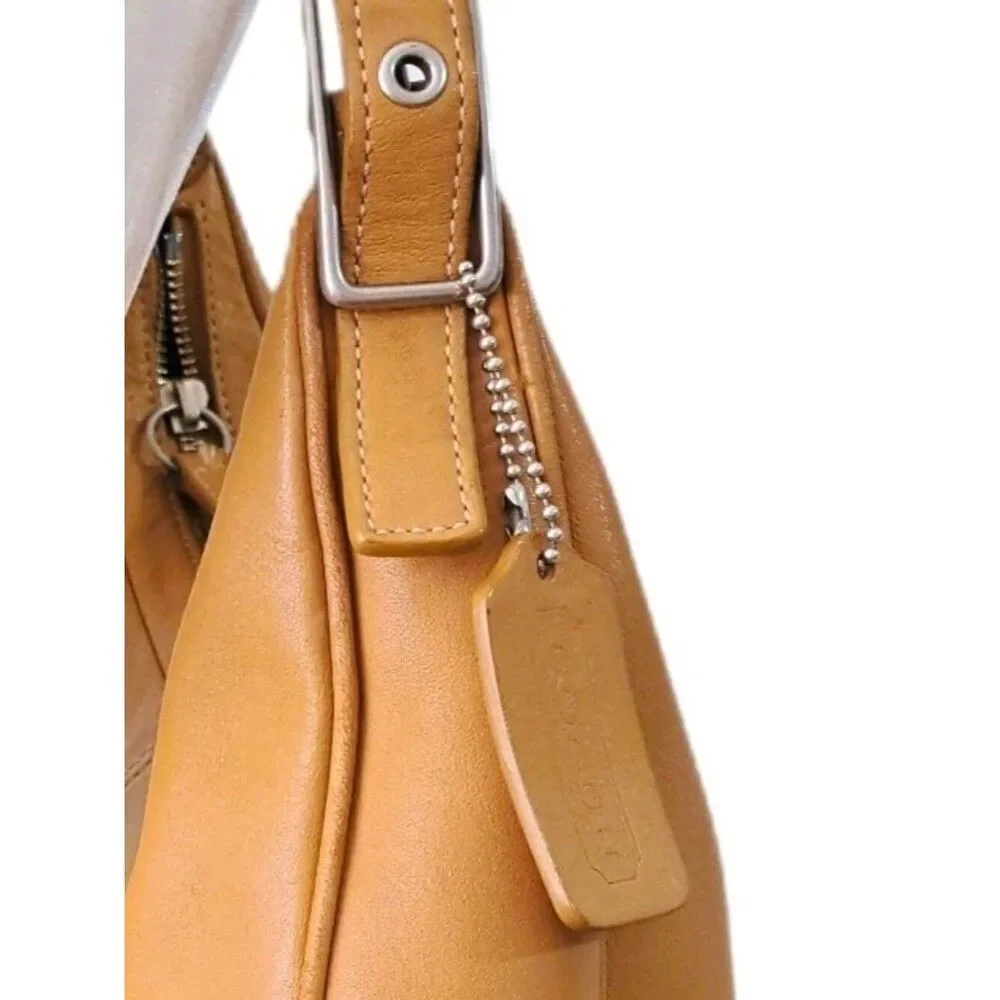 Coach Women's Vintage Zoe Tan leather Shoulder Hobo Bag Purse 9342